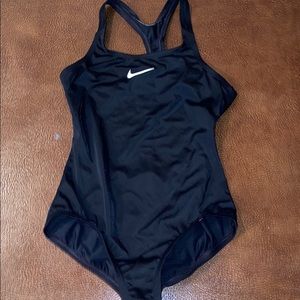 Nike one piece girls swimsuit